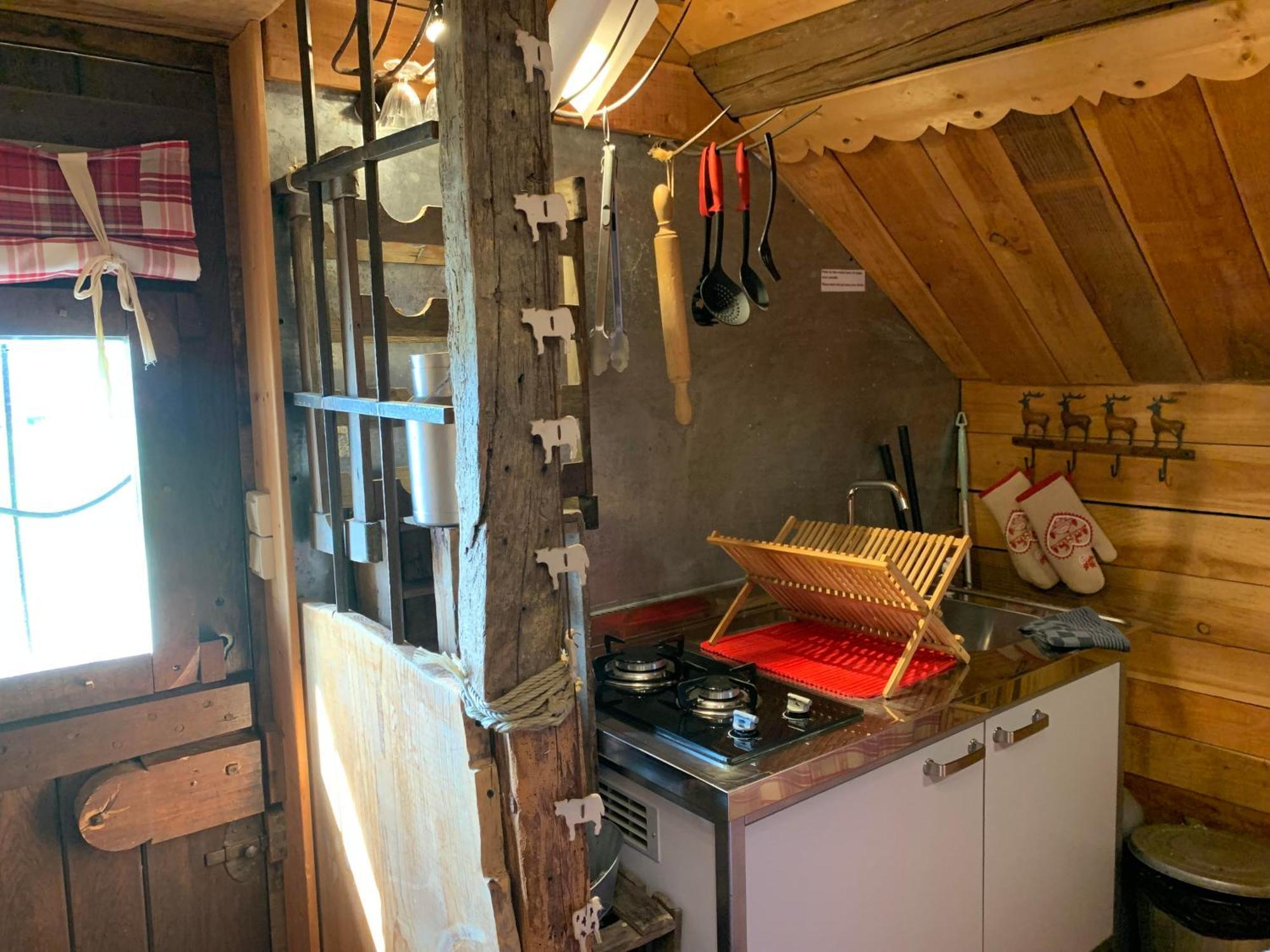Gite "Le Refuge" Dans Un Domaine De 7Ha Au Calme Vimoutiers Exteriör bild